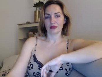 mallinia webcam model stream image