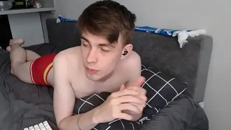 Student_Oliver webcam model stream image
