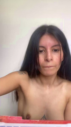 Marii_R webcam model stream image