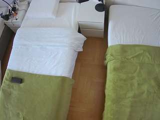 voyeurcam-julmodels-bed-5 webcam model stream image