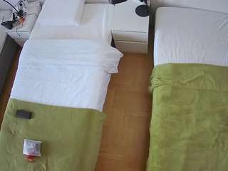 voyeurcam-julmodels-bed-5 webcam model stream image