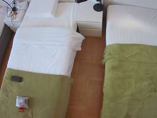 voyeurcam-julmodels-bed-5 webcam model stream image