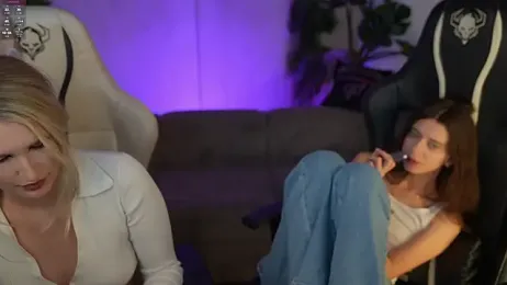 Regina_Sweet054 webcam model stream image