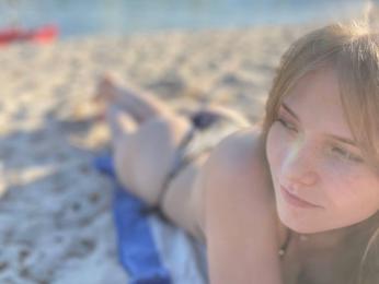 PiaFykes webcam livejasmin model stream image