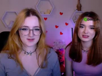 liana_kisses webcam model stream image
