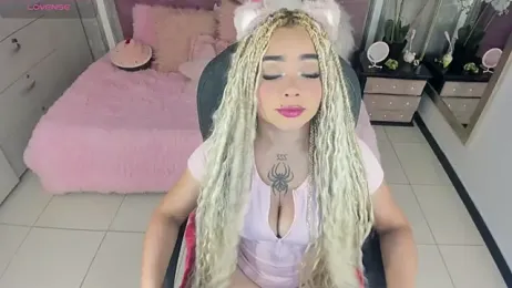 conny__curly webcam stripchat model stream image