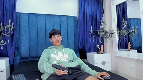 Logan_kiing webcam model stream image