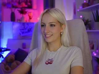 lucycutie webcam model stream image