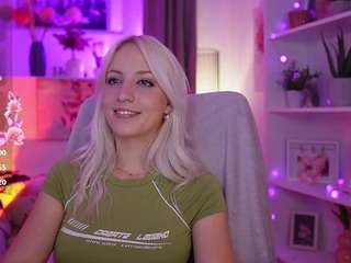 lucycutie webcam model stream image
