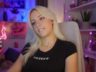 lucycutie webcam preview