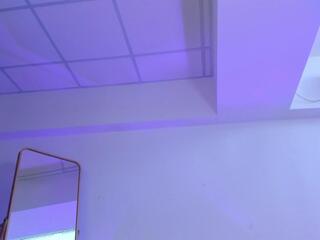 Rose Luviella webcam model stream image