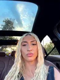 KelseyJunes webcam model stream image