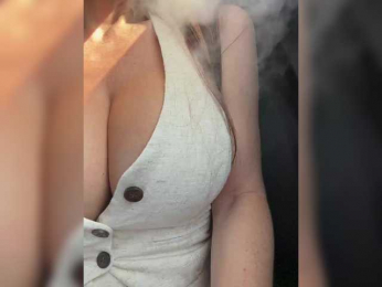 OrgazMia webcam model stream image
