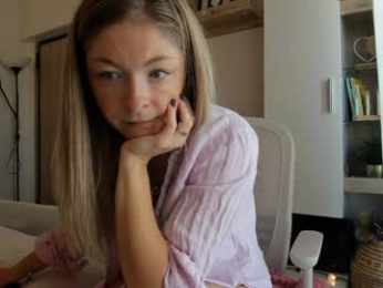 bestgirl_ofthe_neighborhood webcam model stream image