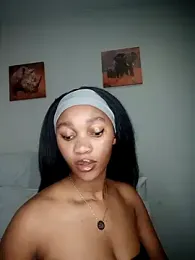 Hannah_107 webcam model stream image