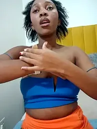 Hannah_107 webcam model stream image
