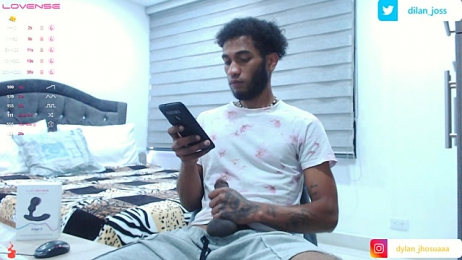 dylan_james webcam model stream image