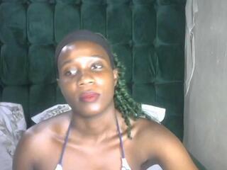 Bianca Mayors webcam flirt4free model stream image