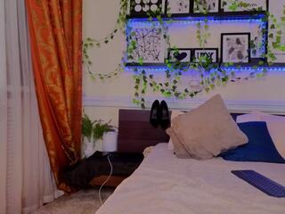 Luna Rishi webcam flirt4free model stream image