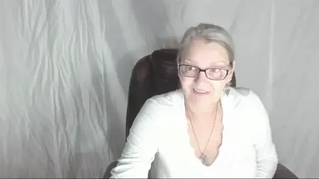 irinamaux webcam model stream image