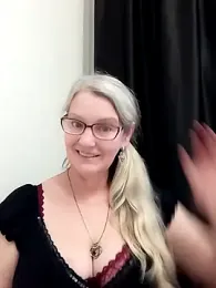 irinamaux webcam model stream image