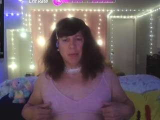 laceyqueen webcam model stream image