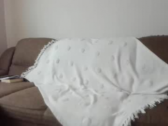 issabelle_69 webcam model stream image