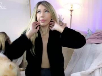 jully_lov webcam model stream image