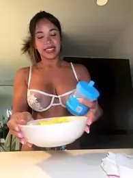 Brunettexio webcam model stream image