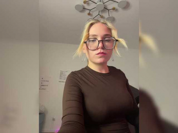 alicelaff webcam bongacams model stream image