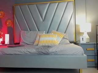 lauremkey webcam model stream image