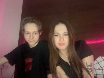 titsDestroy2007 webcam model stream image