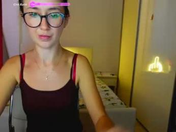 dannyleens webcam chaturbate model stream image