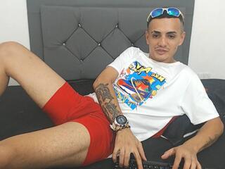 Darwin Hernert webcam model stream image