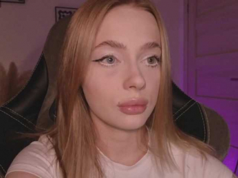 mayshy webcam model stream image