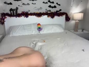 ava_synn webcam model stream image