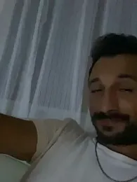 TolgaSert34 webcam model stream image