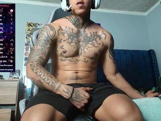 Nick Tattoed webcam model stream image