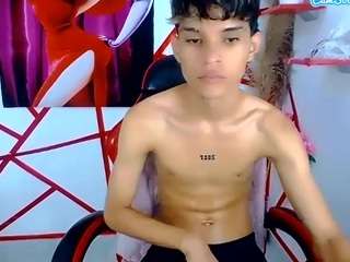 chris-evans77 webcam camsoda model stream image