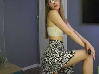 liliancrago webcam camsoda model stream image