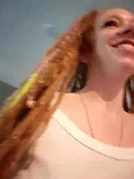 LucidLucy webcam model stream image
