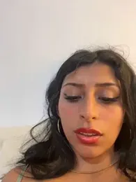 sweetAli_ webcam model stream image