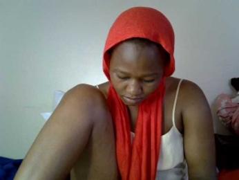 Pettiteebony20 webcam preview