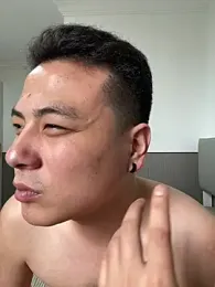 SYT_bingbing webcam model stream image