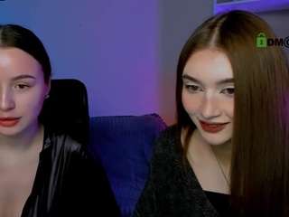 leslie-bird webcam model stream image