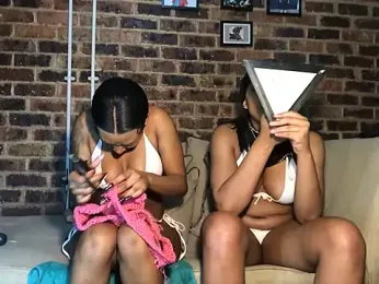 TyraaLee webcam stripchat model stream image