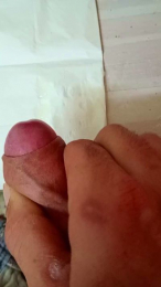 SalvadorUp webcam model stream image