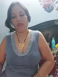 Poojabhabi101 webcam preview