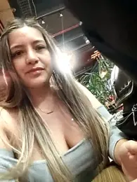 alana_69 webcam stripchat model stream image