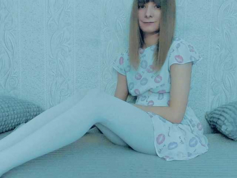 YourCaramel webcam model stream image